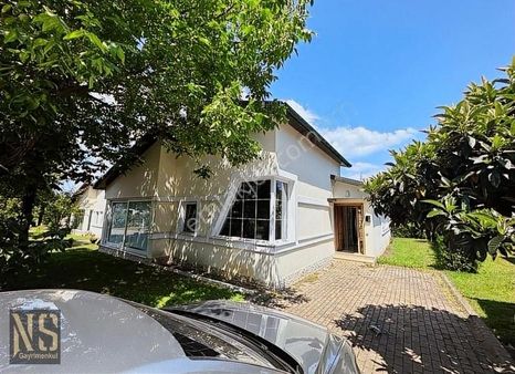 Kırkpınar Merkezde Elit Sitede Masrafsız Satılık Müstakil Villa