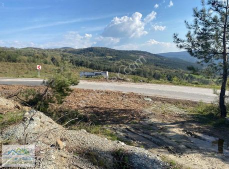 Klc'den Dursunbey Karakaya Mahallesin'de 12.594 M² Tarla