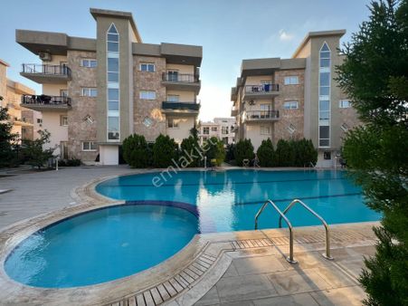 Girne Alsancak'ta Dağ Ve Doğa  manzaralı, Modern Lüks  satılık 3+2 Dubleks Daire !!