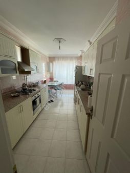 Satılık Site İçerisinde Ara Kat Daire