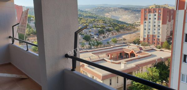 Erdemli Koyuncu Mah Toki Sitesinde Satılık 2+1 Daire