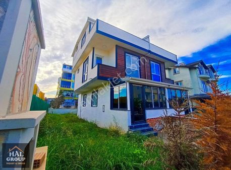 ╭╯hâl Group╰╮e5 Yanı Geniş Bahçeli Fırsat Villa!(bi Bakın Derim)