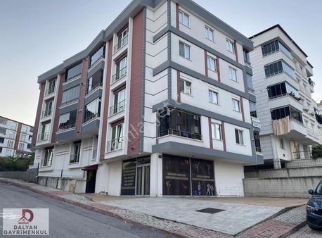 1+1 Veya 2+1 Takaslıs Atılık 105 M2 Dükkan