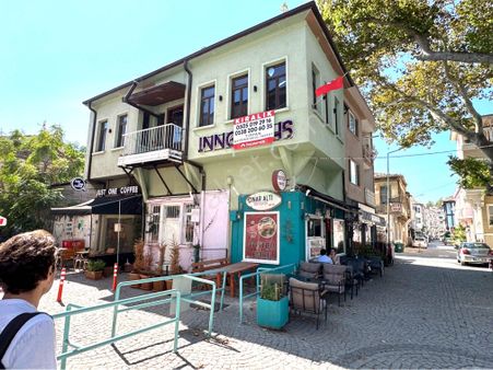 Tırpan Gayrimenkulden Mütareke Mah. 58m2 2 Katlı Kiralık Cafe Veya Ofis