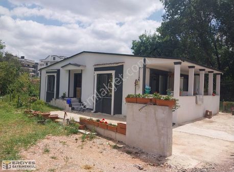 Başiskele Döngelde Doğa İçinde Müstakil Bahçeli Yerimiz Satılık