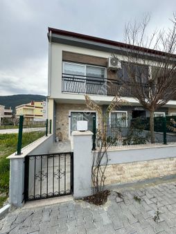 Güzelçamlı Sahil Sitelerinde Satılık Daire