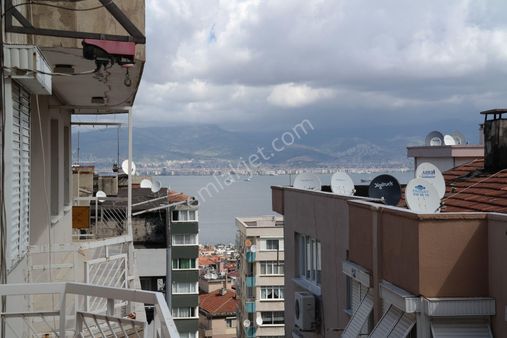 Basın Sitesinde 3+1 Deniz Gören Satılık Daire