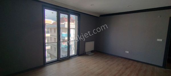Sancaktepe Satılık 4+1 140m² Üstdubleks Sıfır Daire