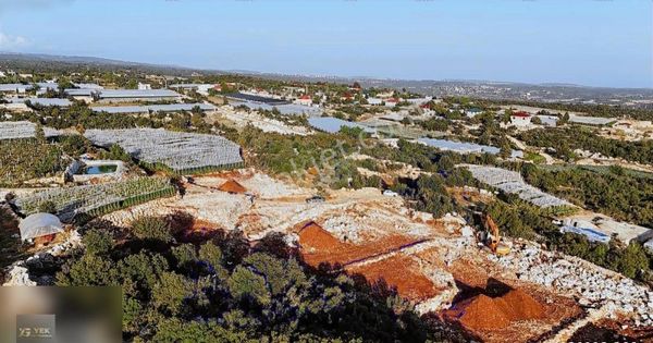 Erdemli Küstülü Mahallesinde 1500 Metre Kare İmarlı Tarla