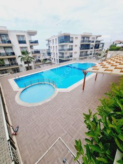 Kuşadası Degırmenderede Araç Takaslı Doğalgazlı 140m2 3+1 Daıre