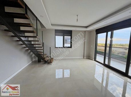 Manavgat Ilıca'da Kısmi Deniz Manzaralı Satılık 2+1 Dublex Daire