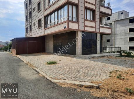 450 M2 Kullanım Alanlı Dükkan