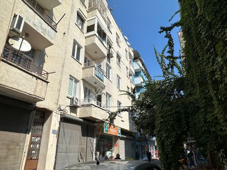 Arve'den Çarşıda Ara Katta Geniş Oturumlu Amerik.mutfaklı 3+1