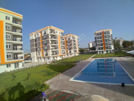 Antalya Kepez'de Site İçinde Kiralık Giriş Katı