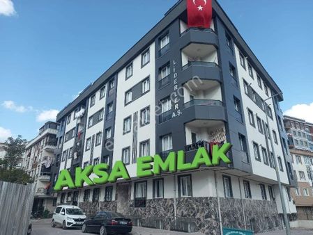 Bahçelievler Yenibosna Zafer Mah Rabia Sitede Satılık Daire Kat 1. 3+1