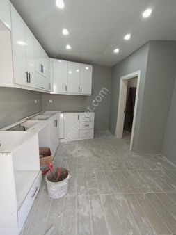    Esas O1 Avm Arkası    124 Metrekare 2 Katlı 2 Daire Sanayi İmarlı 