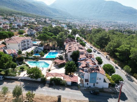 Goldhouse Dan Satılık Cadde Üzerinde Ticari İşyeri