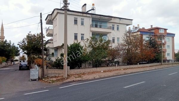 Şarkışla Hsk Rönesans Emlak^tan Esentepede Satılık Komple Bina