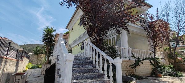 Kuşadası Bayraklıdede Mah Müstakil Villa
