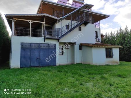 Manisa Ahmetli Yaraşlı Mah.13500m² Satılık Bağevi