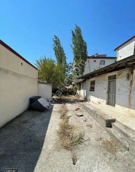 Albayrak'tan Satılık Eski Müstakil Ev