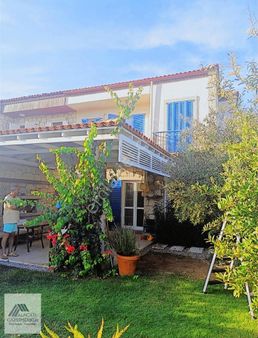 Alaçatı Gayrimenkulden Alaçatı Merkezde Satılık Villa