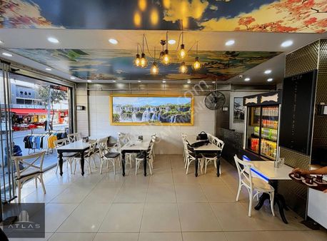 Atlas'tan, İkitelli'de, Cadde Üstü, Yatırımlık Satılık Dükkan