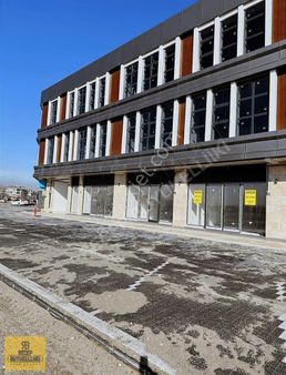 Şehir Hast. Karşısı Kobisan İş Merkezinde 100+80 M2 Cadde Dükkan
