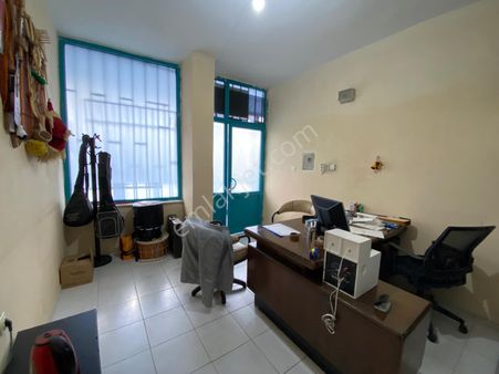 Loft'tan Kemalpaşa'da Cadde Üzeri 1. Kat 45 M2 Satılık İş Yeri Dükkan Ofis