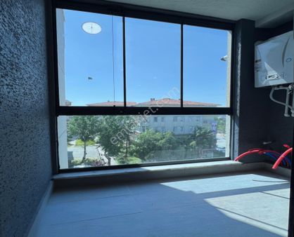 Gayrimenkulist'den 3+1 Ana Cadde Üzerinde Lüx Daire