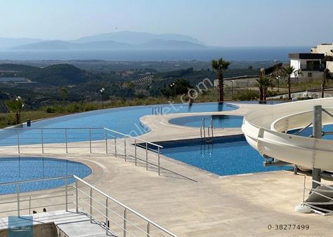 Ağaçlı'da Satılık 1+1 Doğayla İç İçe Panaromik Deniz Ve Doğa Mazaralı Rezidans Daire