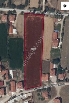 Afyon Tezcan Emlaktan Salarda 1/2 Hisseli Tarla