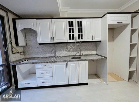 Arslan Emlak'tan İnegöl Akhisar'da 2+1 Satılık Daire