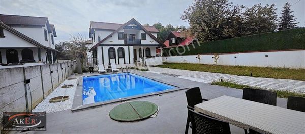 931 Metrekare Arsa İçinde Dubleks Ve İki Katlı İki Adet Daireler