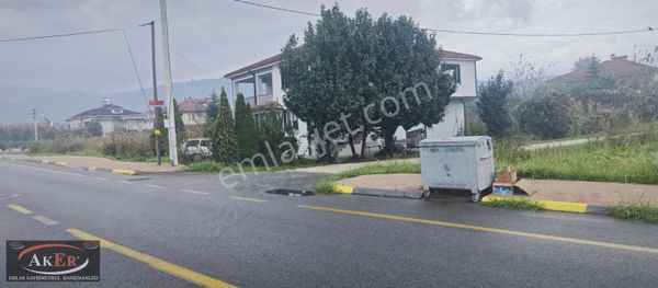 Pazarköyde Harika Konum 648 Metrekare İmarlı Arsa