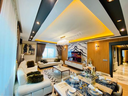 Yılmaz Dan İncirlik Merkezinde Satılık 5+1 Lux Daireler