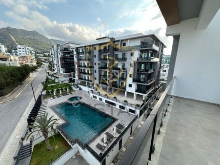 Girne Merkez Ardem Avangart'da Kiralık eşyalı 2+1 Penthouse !!