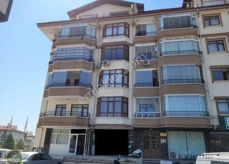 İpekyolu Gayrimenkul'den Hacıkara'da 400 M2 Satılık İşyerleri