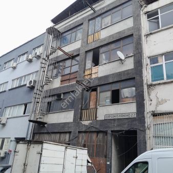 Bayrampaşa 'da Satılık 3 Katlı İş Yeri Binası