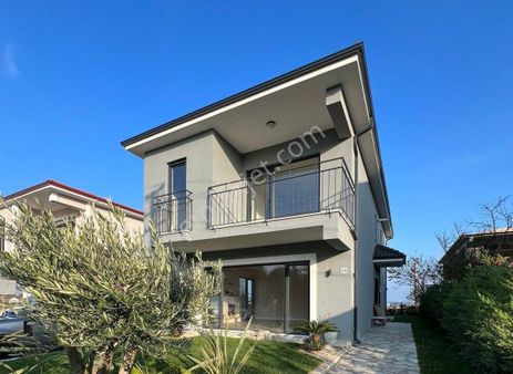 Doğayla İç İçe Bir Hayale Yolculuk: Gelibolu Eğritaş'ta Eşsiz Bir Villa
