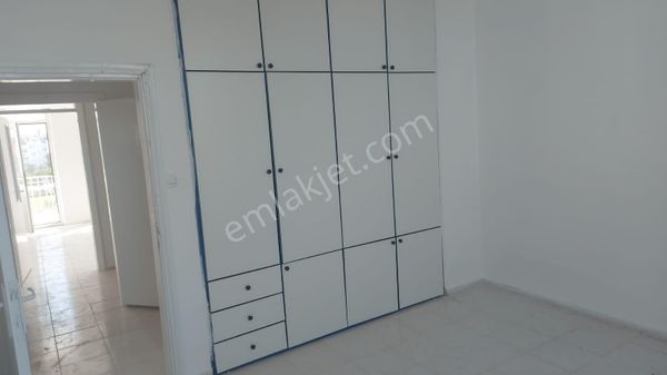 Anamur Güzelyurt Mahallesi Atasay Sitesi'nde Denize Yakın 2+1 Satılık Yazlık