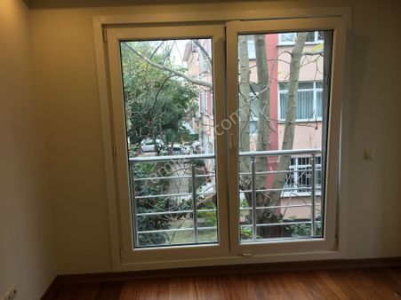 Tatlılar Gayrimenkulden Bahçelievler Merkezde Genç Binada 140m2 Satılık 3+1 Daire