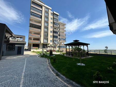 Repa Gayrimenkul Mehmet Çalışır'dan Abdulhamithanda 3.5+1 Daire