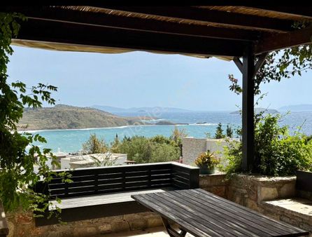 Gümüşlük Yalıkavak Özel Plajlı Deniz Manzaralı Villa