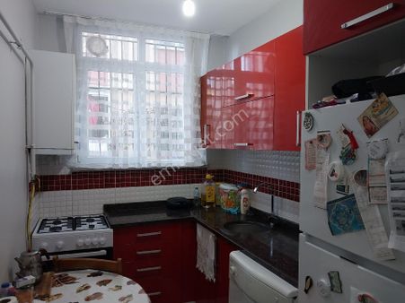 Tekirdağ Süleymanpaşa Gayrimenkulden Satılık 2+1daire Muratlı Cad Softuoglu Cami Arkası Giriş Katı