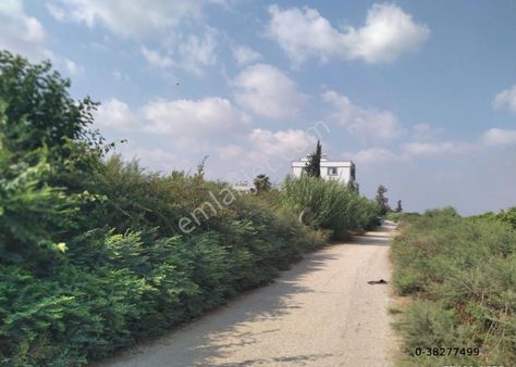 Besteden Akkapı Mah. Son Durak Civ. 4200 M2 Tek Tapu Satılık Arsa