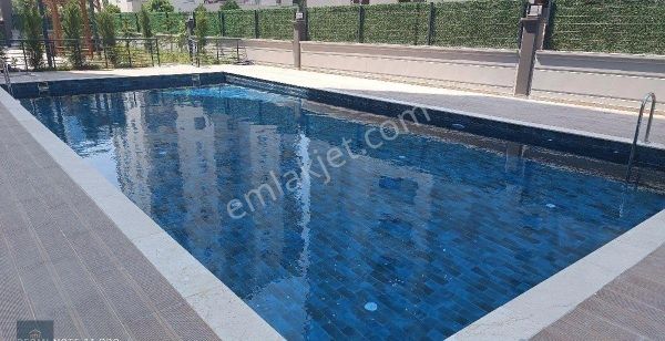 Erdemli Arpaçbahşiş'te Mirboran Duay Sitesi Kiralık Daire