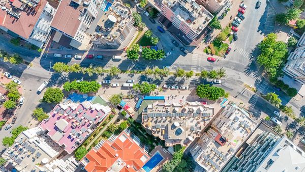 Alanya Cleopatra 400 M2 Vatandaşlığa Uygun Cadde Üstü Dükkan