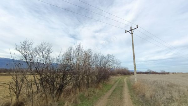 Meraya Sıfır 1.680 M² Su Elektrik Yaninda Satılık Tarla Bahçe