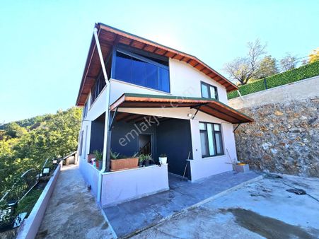 Çamlıca Mahallesi’nde Satılık Müstakil 2 Katlı Dubleks Ev